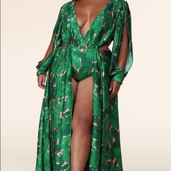 LATISTE Plus Size Tropical Leaf Floral Maxi Dress - Picture 5 of 14